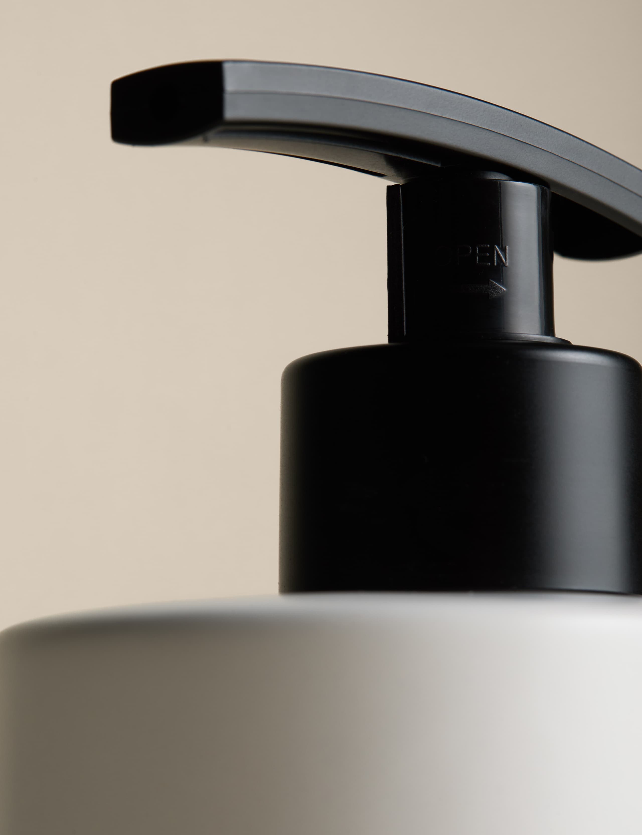 M&S X Kelly Hoppen No.1 Hand wash — view 5