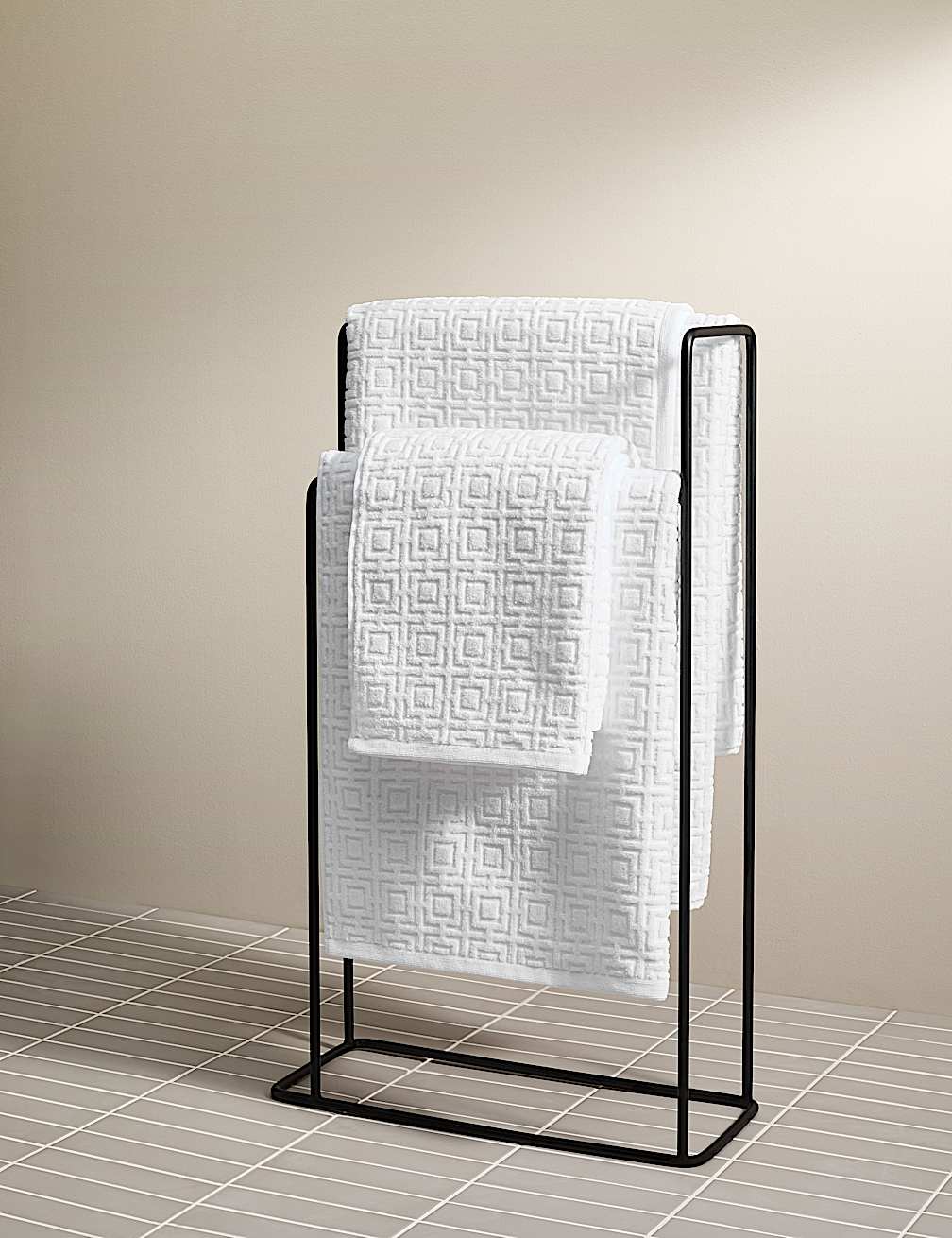 M&S Kelly Hoppen Ultimate Turkish Cotton Geometric Bath Sheet — view 2