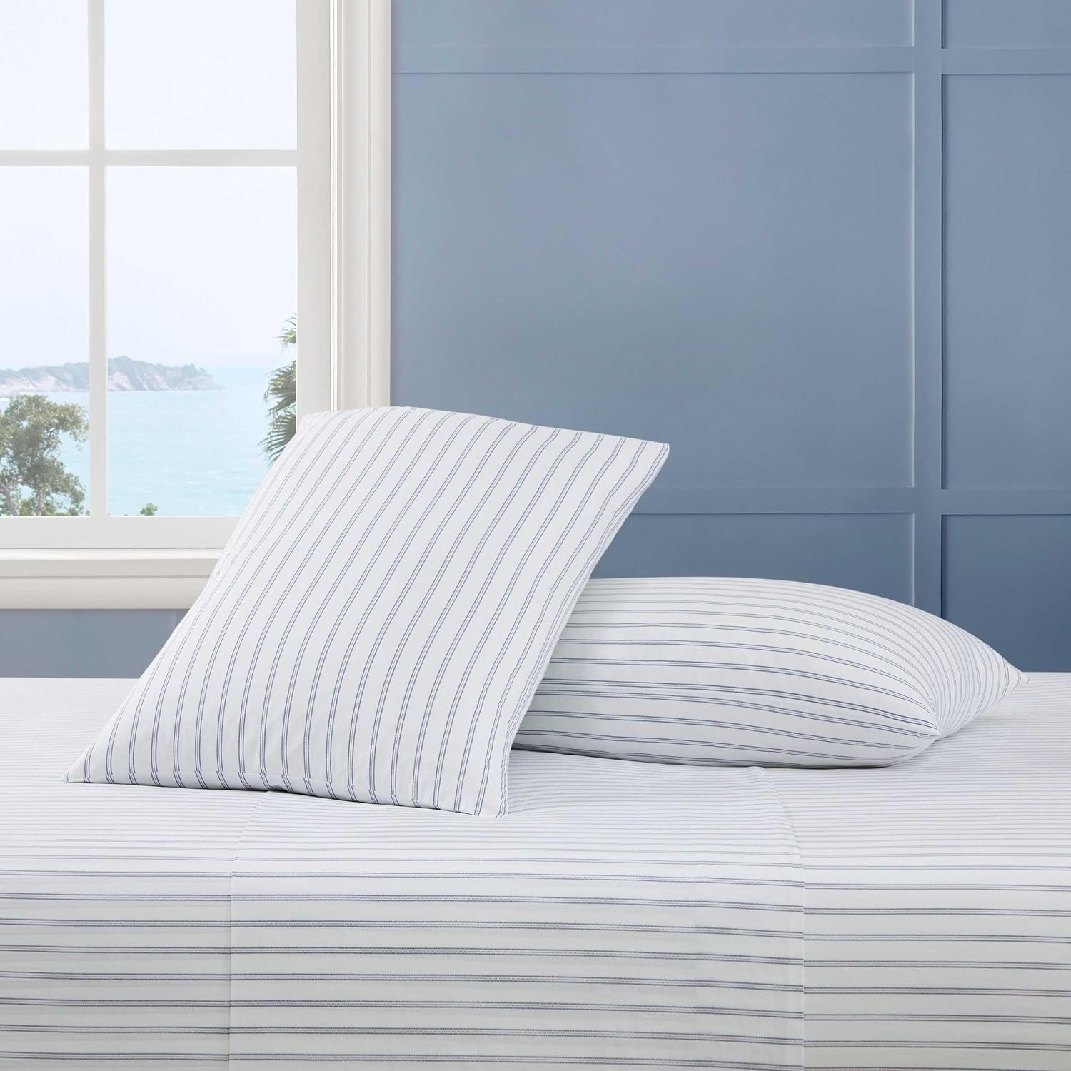 Tommy Hilfiger Joshua Tree Stripe 4-Piece White/Dark Blue/Red Percale Cotton King Sheet Set — view 3