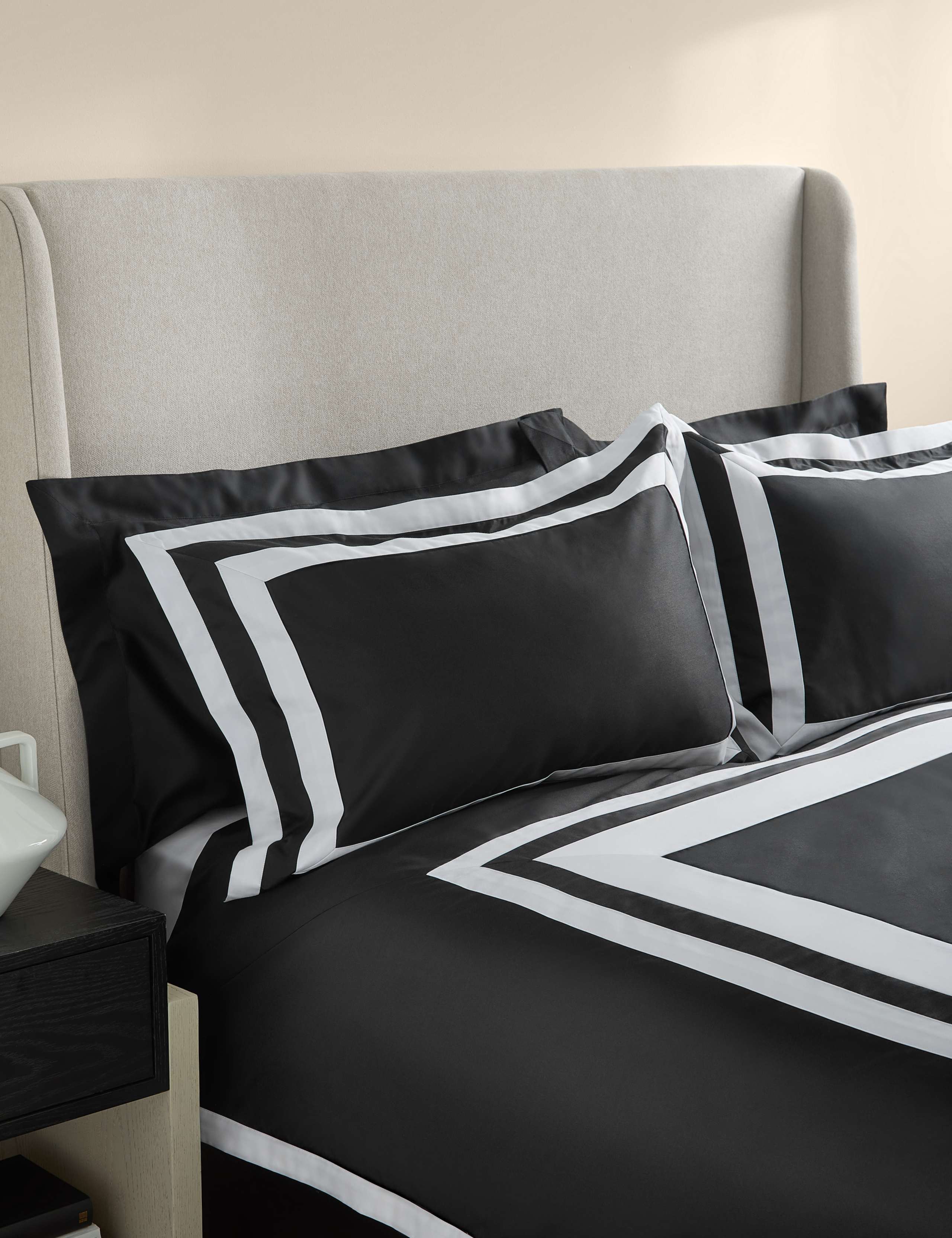 M&S X Kelly Hoppen Dbl Border Bedspread