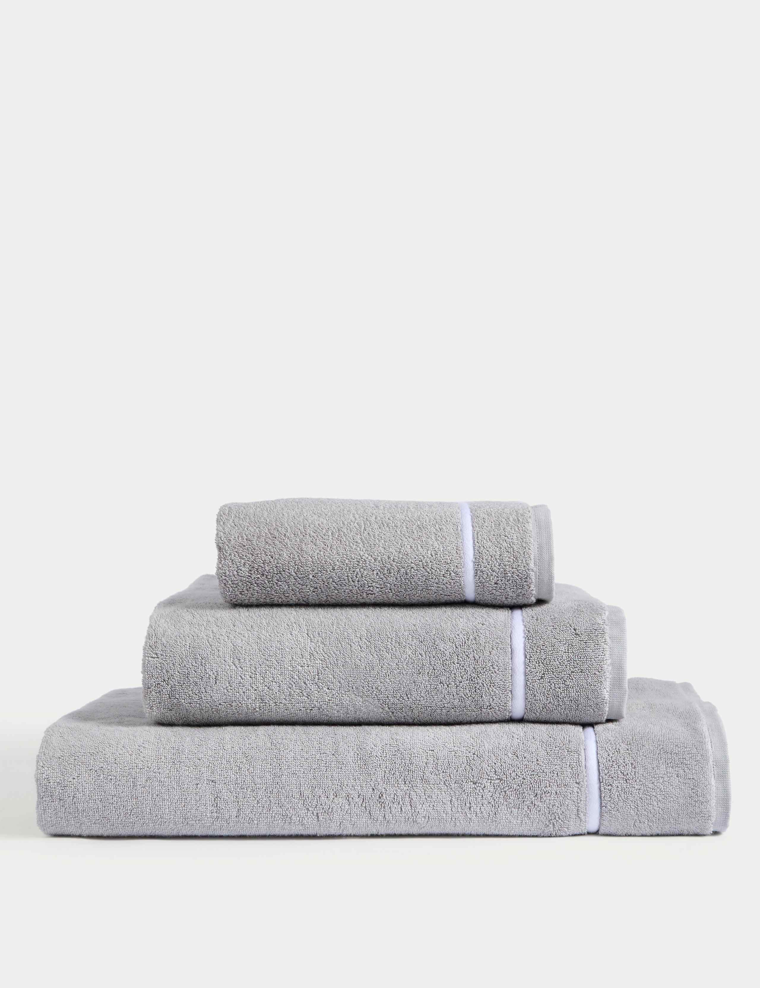 M&S X Kelly Hoppen Yarn Towel