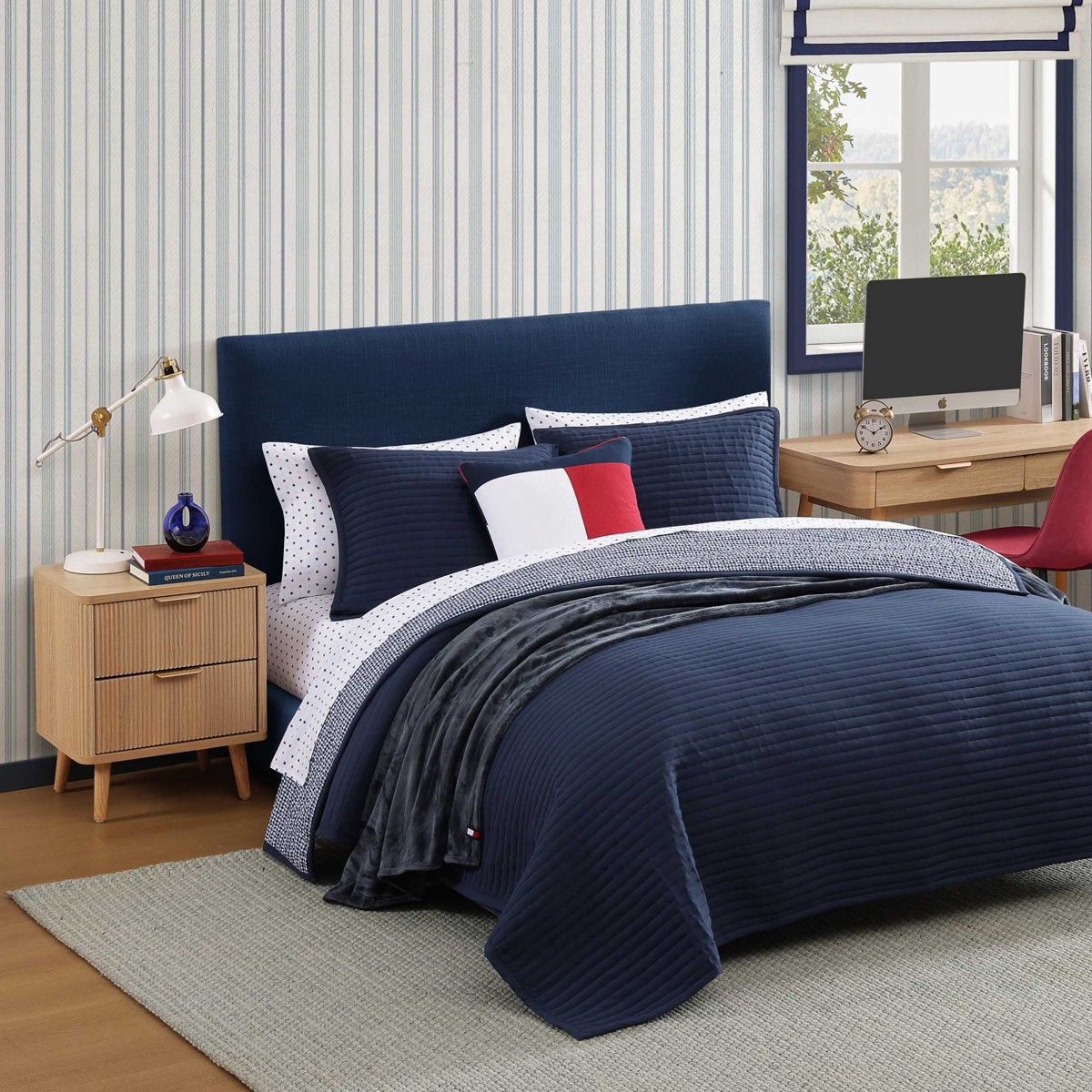 Tommy Hilfiger Essential Comfort Quilt Sham Set